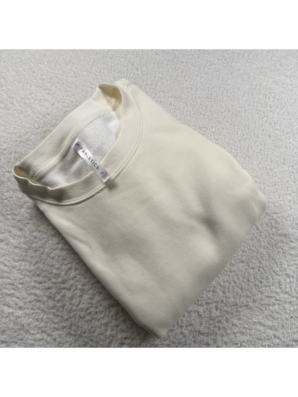 Fabletics Womens XL Cream Crewneck Sweatshirt Fleece Pullover Athleisure